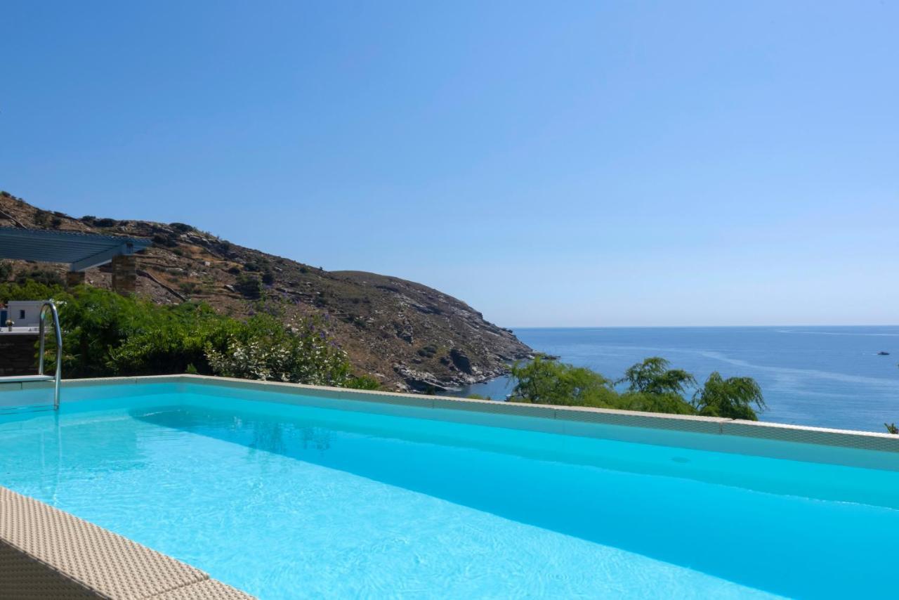 Luxury Villa By The Beach Stenies Экстерьер фото