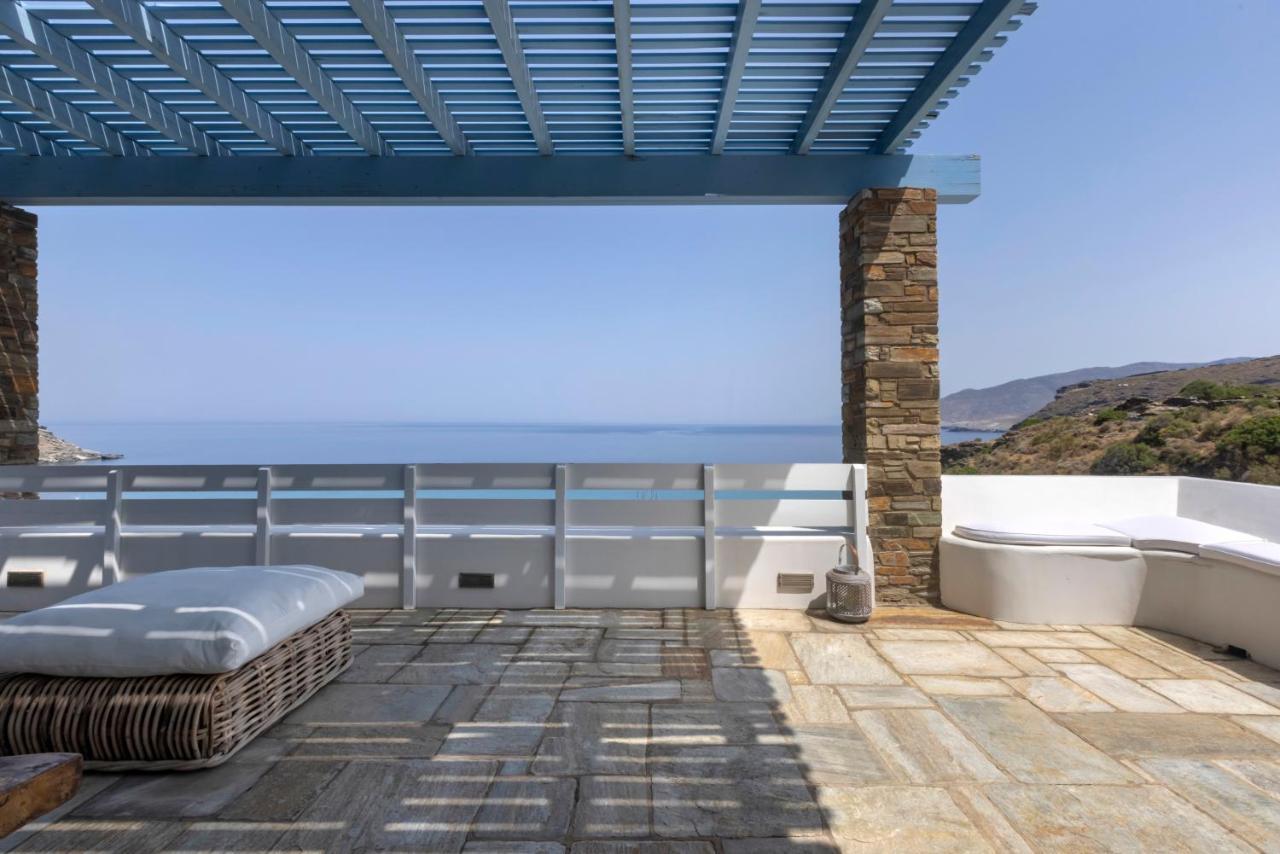 Luxury Villa By The Beach Stenies Экстерьер фото