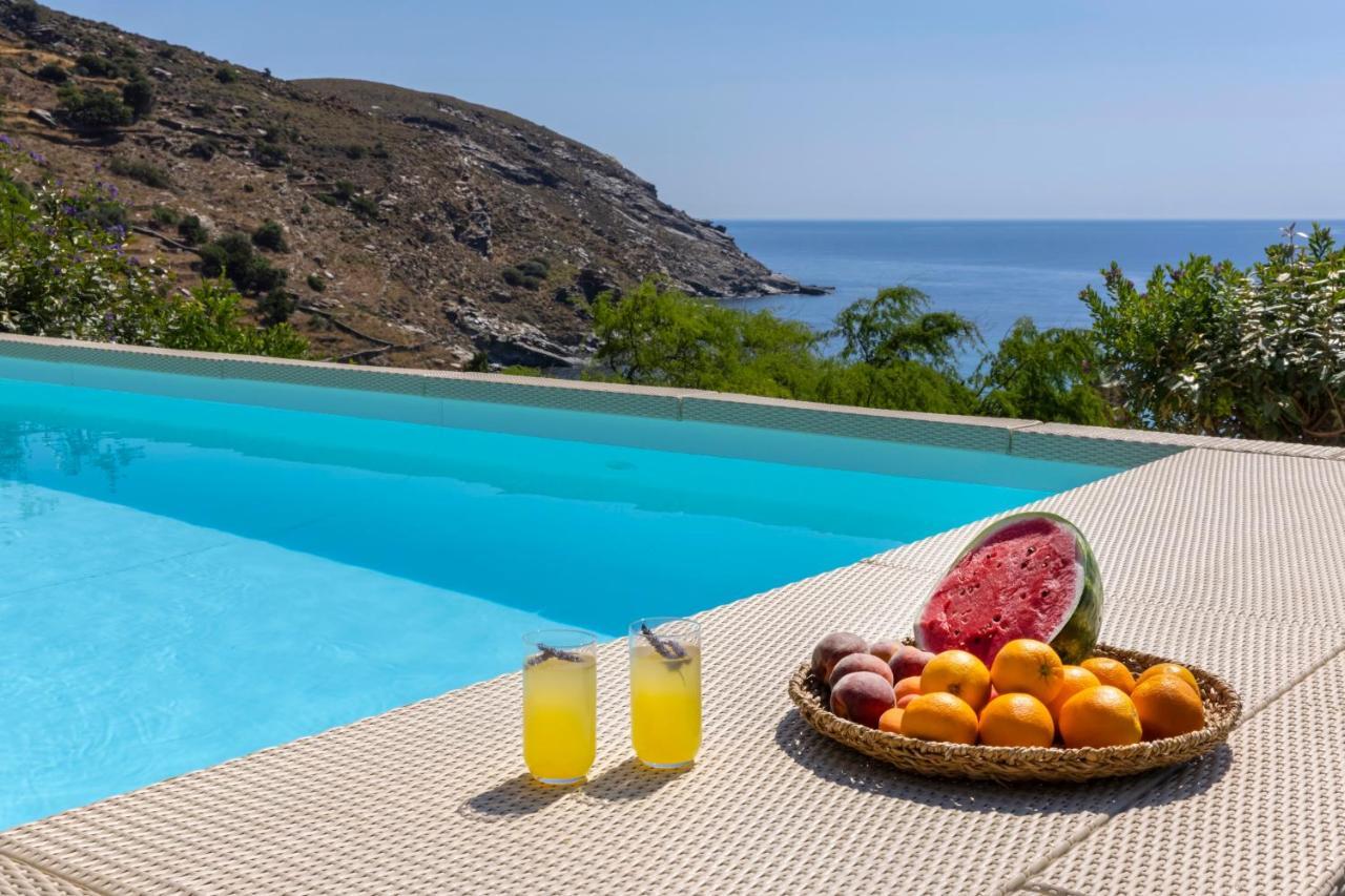 Luxury Villa By The Beach Stenies Экстерьер фото