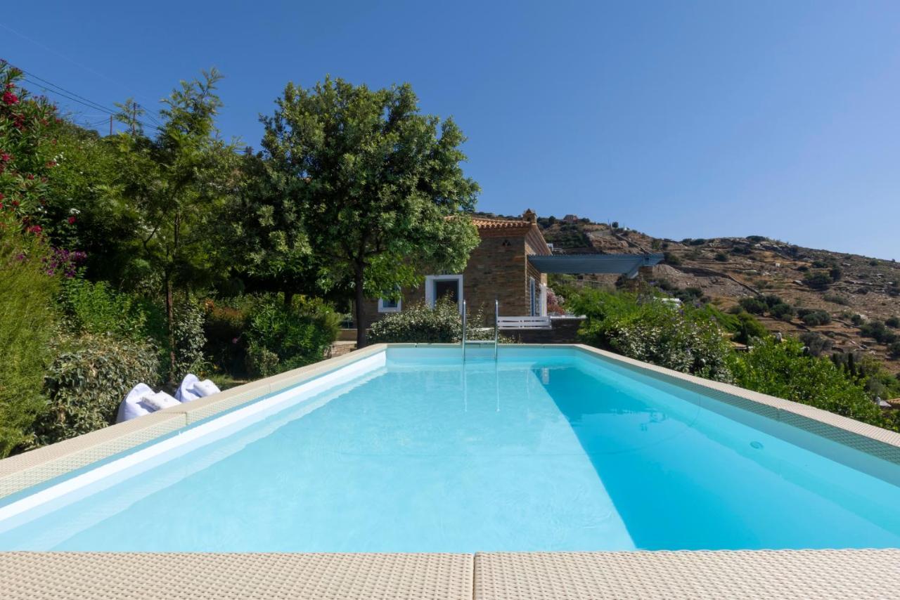 Luxury Villa By The Beach Stenies Экстерьер фото